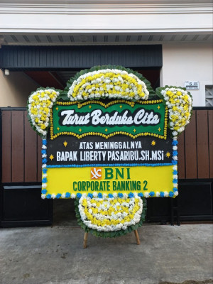 Papan Bunga Duka di Gunung Hasahatan