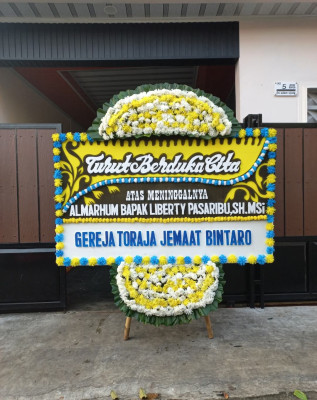 Papan Bunga Duka di Gunung Hasahatan